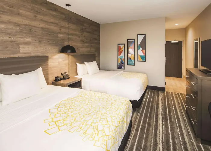 La Quinta Inn & Suites By Wyndham Atlanta South - Mcdonough